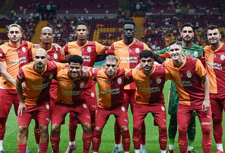 Galatasaray, yeni sezon kadrosunu belirledi