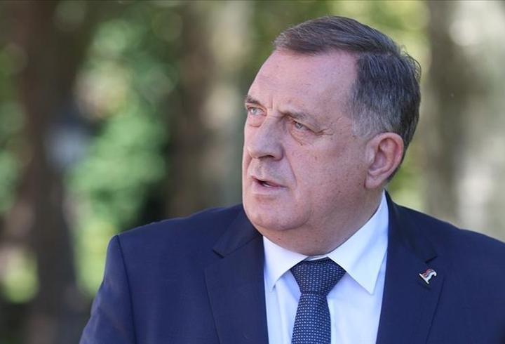 Bosnalı Sırp lider Milorad Dodik görevden alındı