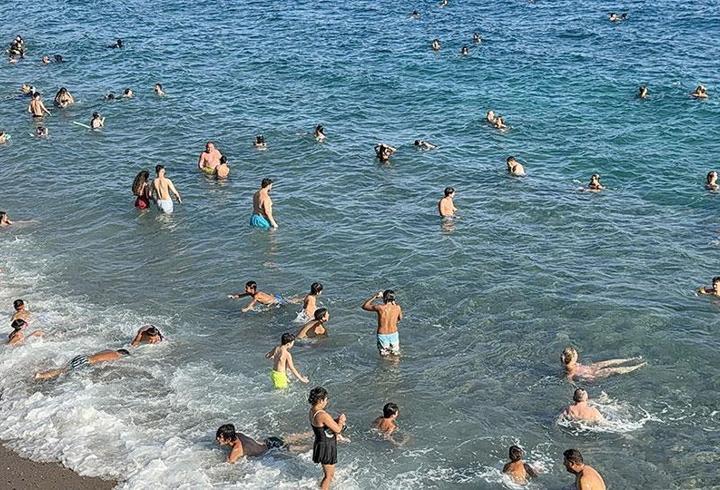 Bodrum'a turist akını: İlçede nüfus 800 bine ulaştı