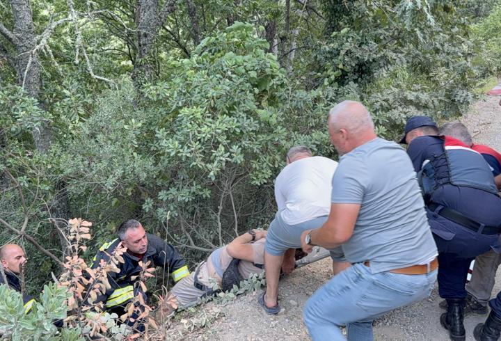 Çanakkale'de uçuruma devrilen ATV'deki 2 kişi yaralandı