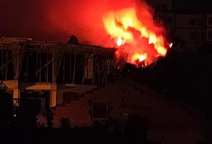 Tosya’da üç ev alevlere teslim oldu