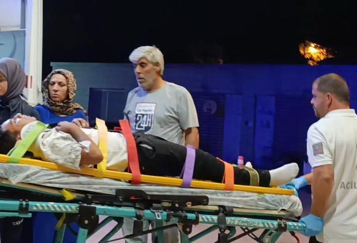 Bursa’da 1’inci kat balkonundan düşen Mert yaralandı