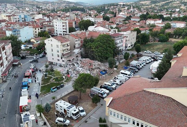 Ulaştırma ve Altyapı Bakanlığı: Otoyol ve köprülerde herhangi bir hasar tespit edilmemiştir