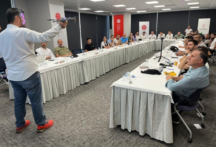 Samsun’da basın mensuplarına drone eğitimi