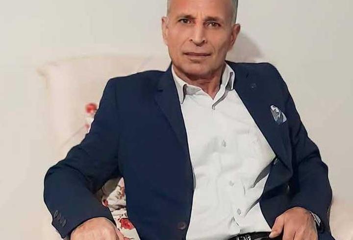 Bitlis'te devrilen kamyonun şoförü öldü