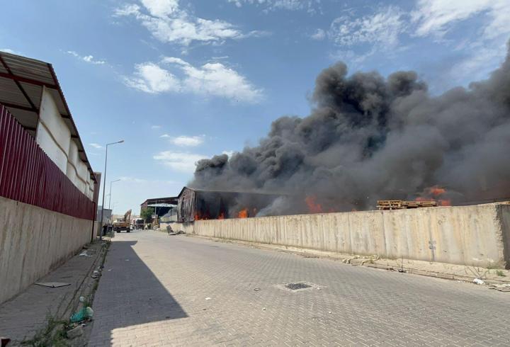 Eskişehir’de fabrikada çıkan yangın, 2 fabrikaya daha sıçradı