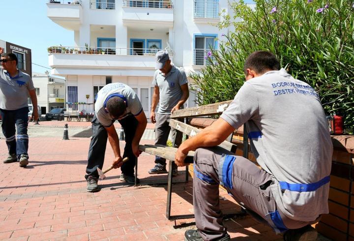 Bodrum'da 3 mahallede eskiyen kent mobilyaları yenilendi