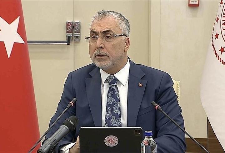 Bakan Işıkhan’dan memurlara mesaj: Uzlaşı zemininde süreç devam edecek