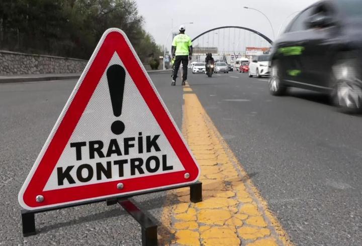 Trafikte yeni dönem: Hız sınırı ve tabelalar sil baştan!