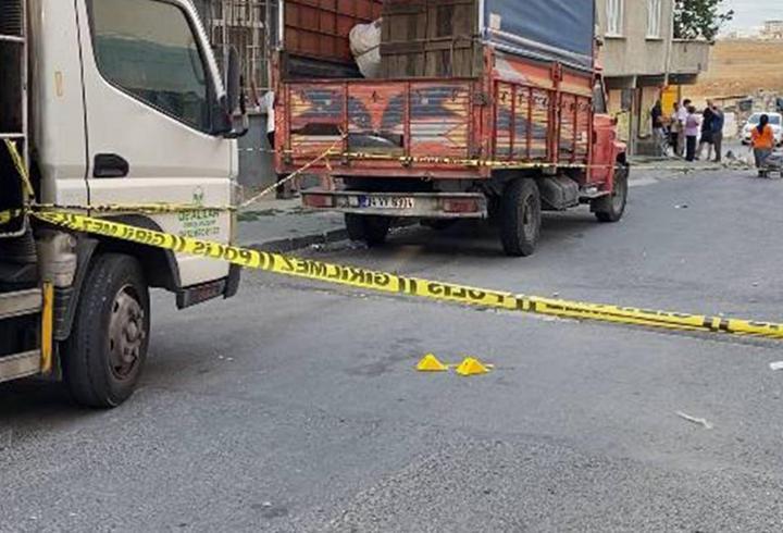 Komşular arasında 'yan baktın' kavgası: 1 ölü