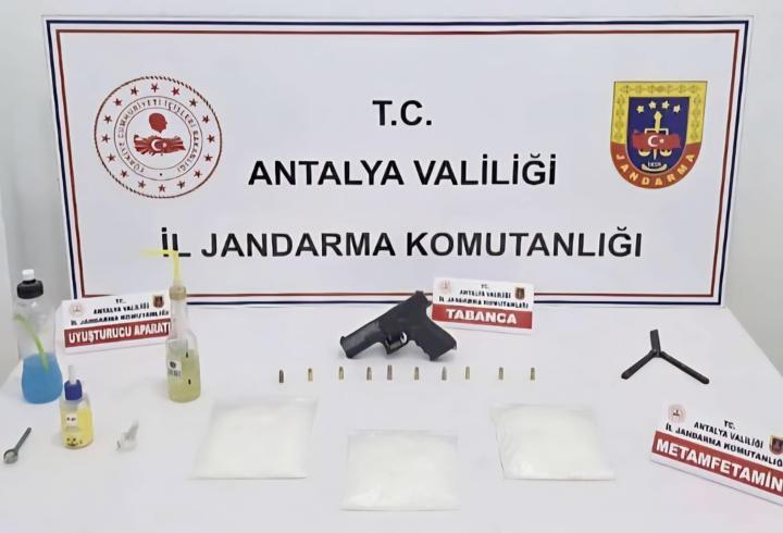 Uyuşturucu operasyonunda 2 şüpheli tutuklandı