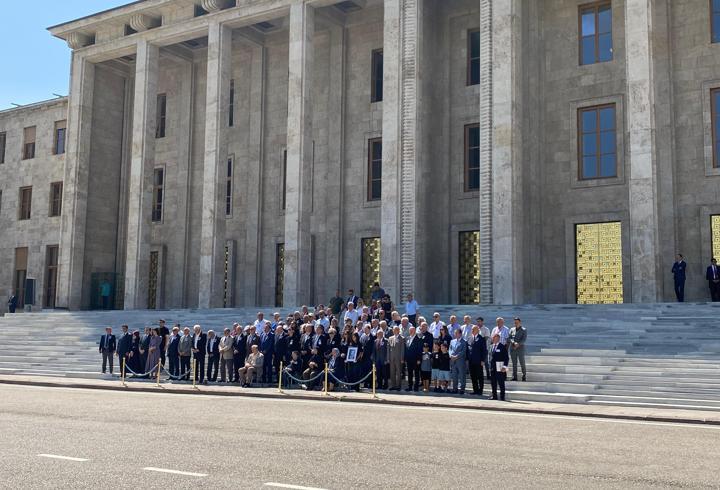 Eski Sanayi ve Ticaret Bakanı Akyol için TBMM'de tören