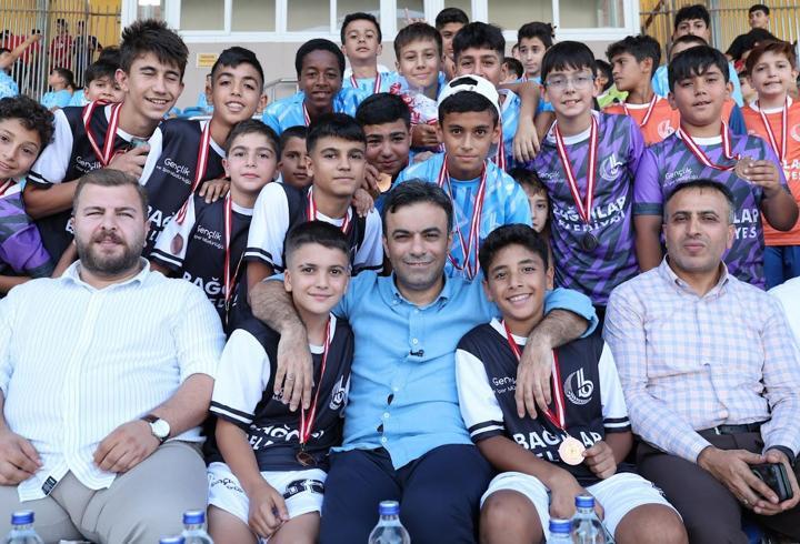 Bağcılar Belediyesi ‘Gençlik Kampı’ inşa edeceğini duyurdu