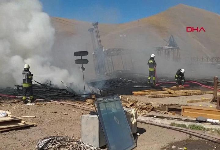 Erzurum Palandöken’de korkutan yangın