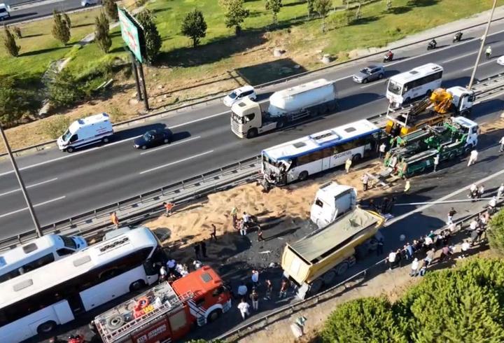 TEM Otoyolu Halkalı'da feci: 1 ölü, yaralı
