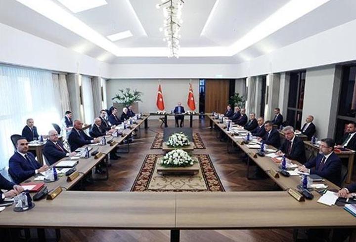 Kabine toplantısı, Cumhurbaşkanı Erdoğan başkanlığında Ahlat'ta başladı