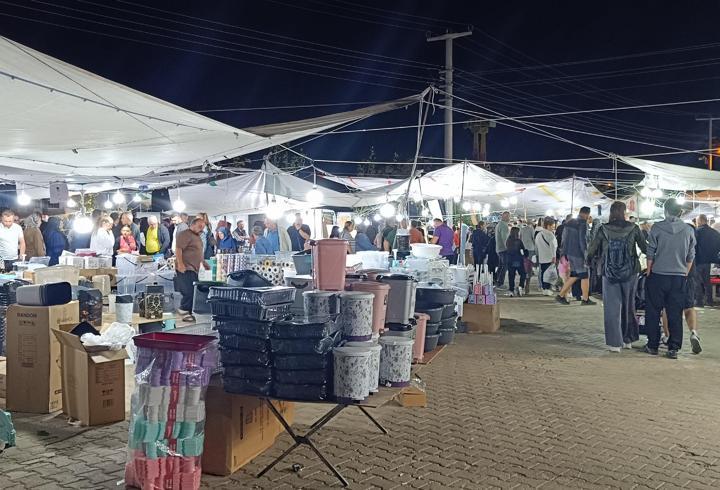 Pazaryeri'nde kurulan panayır ilçeye hareket getirdi