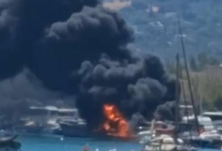 İzmir- Urla'da tekne yangını /Ek video