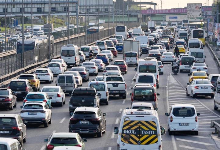 SON DAKİKA... İstanbul'da bazı yollar trafiğe kapatıldı!