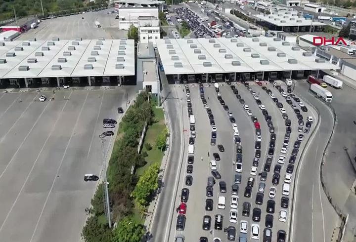 Kapıkule'de dönüş yoğunluğu