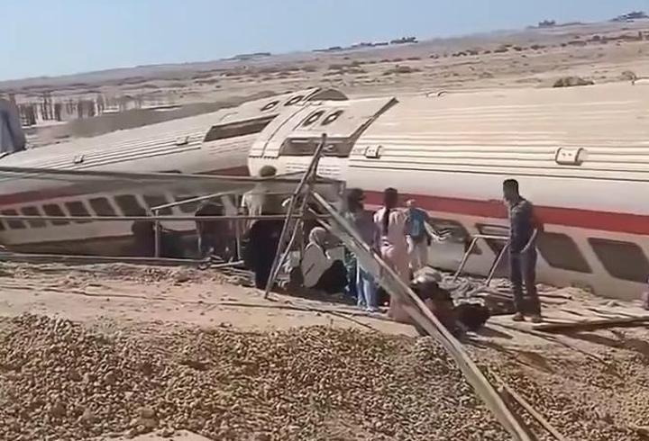 Mısır’da tren raydan çıktı: 3 ölü, 103 yaralı