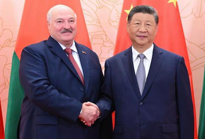 Çin ve Belarus liderleri Tiencin’de bir araya geldi