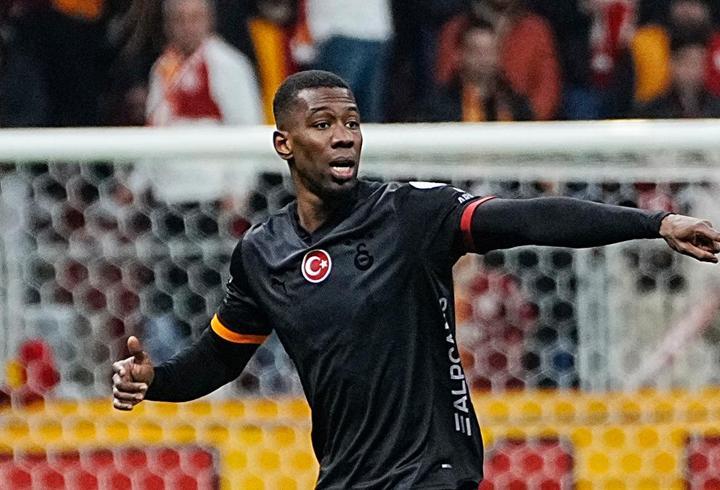 Galatasaray'da bir ayrılık daha! Cuesta'dan ilk açıklama...