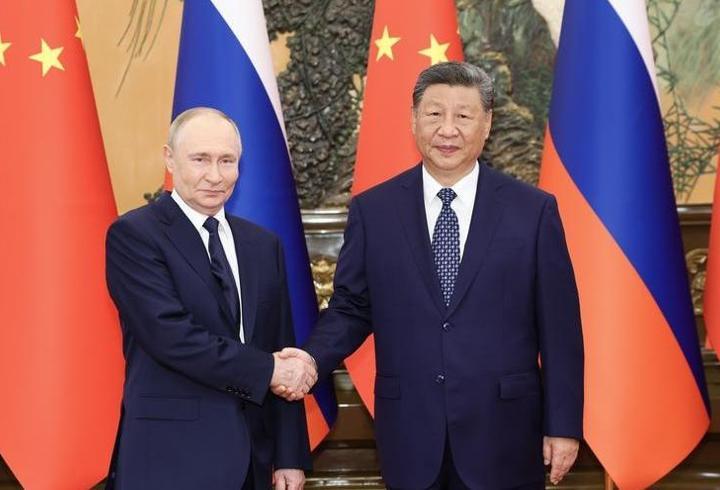 Şi-Putin zirvesi: Çin’de bir araya geldiler