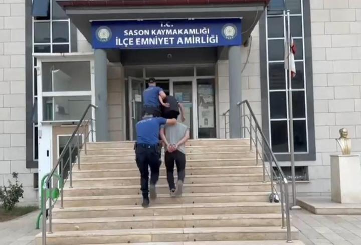 Sason’da manavdan hırsızlığa 2 tutuklama