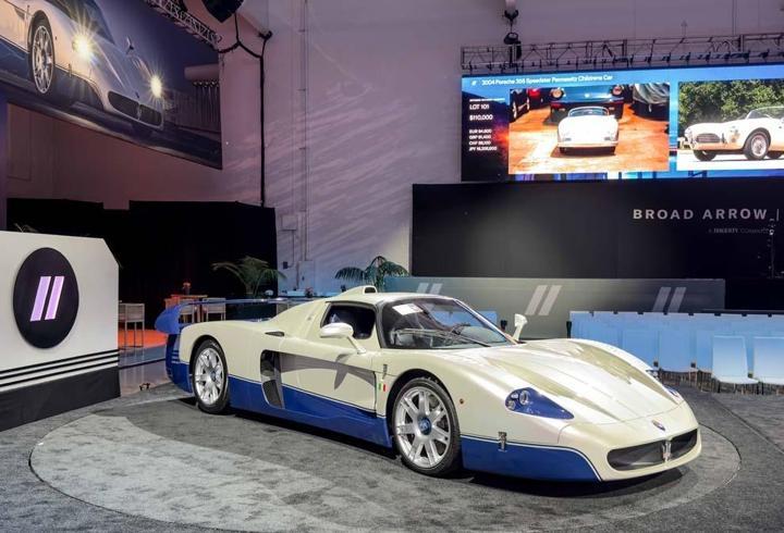 20 yaşındaki Maserati 5.2 milyon dolara satıldı