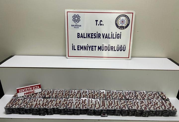 Edremit'te uyuşturucu operasyonunda 2 şüpheli yakalandı