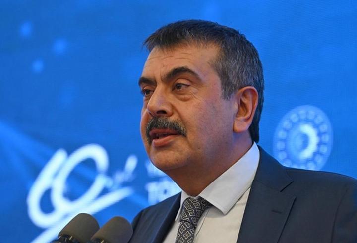 Bakan Tekin duyurdu: Birinci sınıflara dağıtılacak