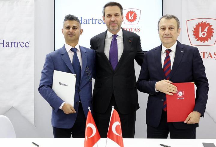 Bakan Bayraktar, imzalanan yeni LNG anlaşmalarını duyurdu