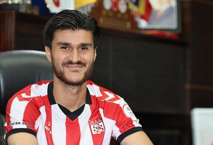 Sivasspor, Yusuf Cihat Çelik’i transfer etti