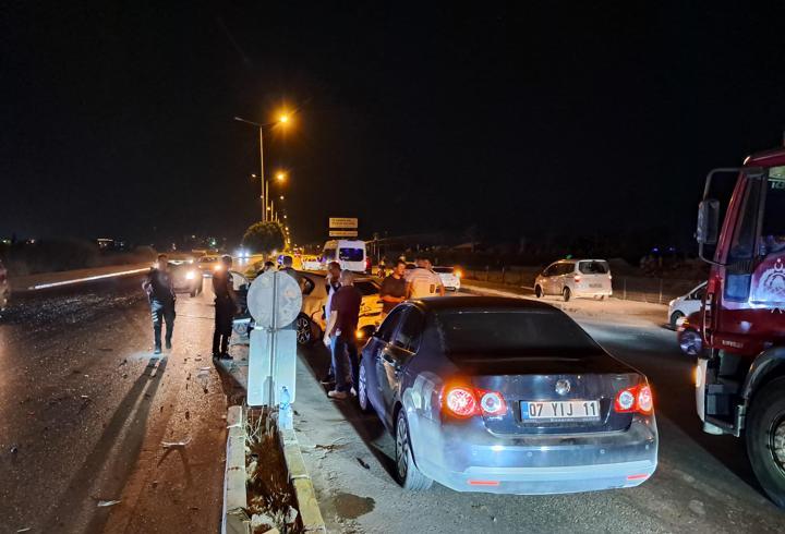 Serik'te kaza: 3 yaralı