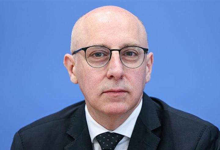 Almanya'da iç istihbaratın başına bir Türk atandı