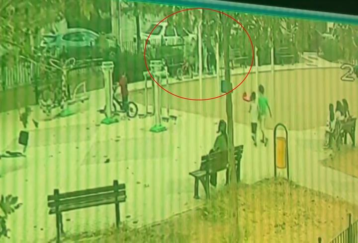Parkta oynayan çocuk yorgun mermi ile yaralandı