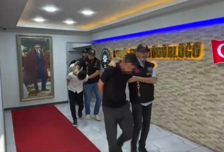 İzmir'de dolandırıcılık operasyonunda 53 tutuklama