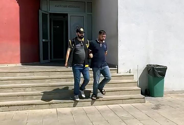 Emekliyi dolandırdı, alışveriş merkezinde yakalandı
