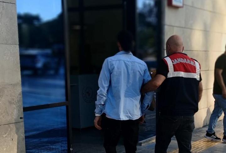 İzmir'de DEAŞ operasyonu: 2 gözaltı
