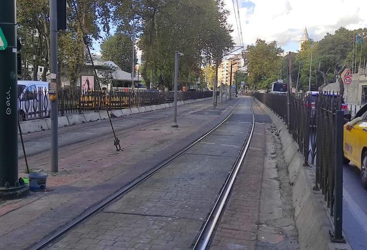 İstanbul- Beyoğlu'nda tramvay yayaya çarptı
