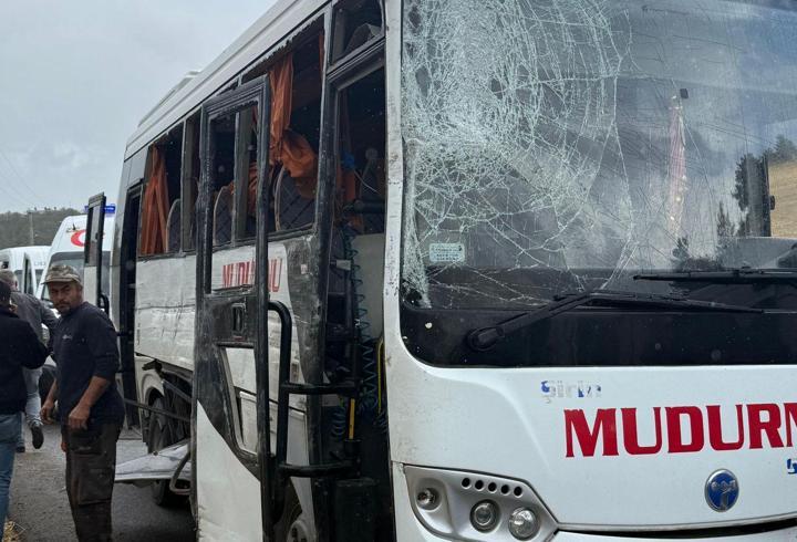Bolu'da 3 araç çarpıştı; 10 yaralı