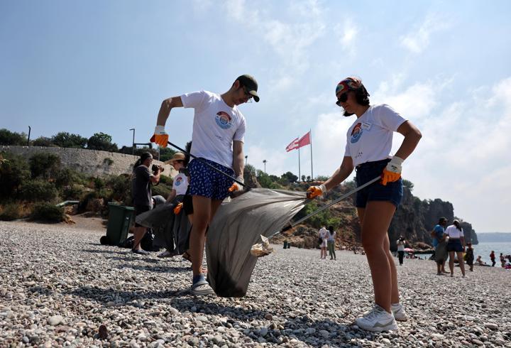 Deniz gönüllüleri kıyı temizliğinde buluşacak