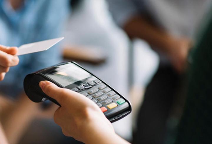 Kredili mevduat faizleri düştü, POS komisyonları azaldı