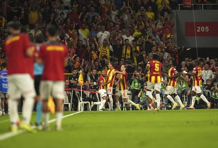 Göztepe'de, 1967-68 sezonundan sonra bir ilk yaşandı