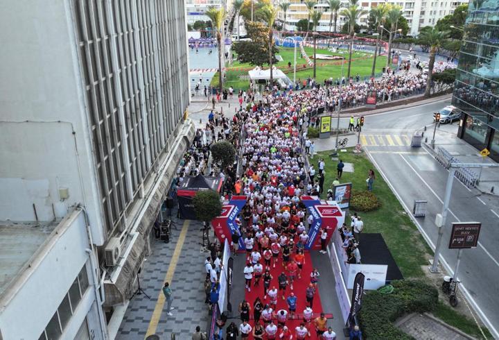 9 Eylül Yarı Maratonu'nda coşku seli