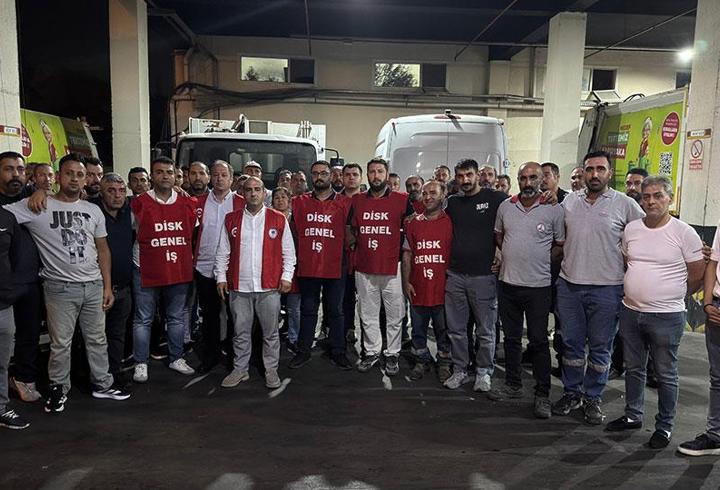 Karşıyaka Belediyesi'nde 5 aydır maaş alamayan işçiler iş bıraktı