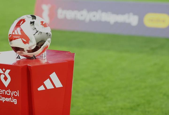 Süper Lig'de hafta içi maçları Fenerbahçe - Gaziantep FK müsabakasıyla başlıyor