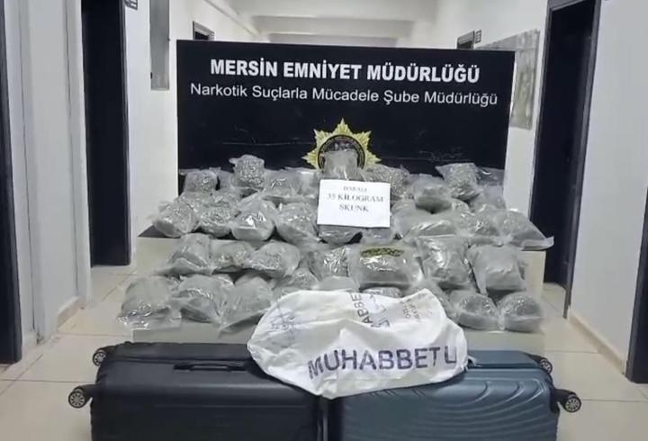 Mersin’de minibüste 35 kilo uyuşturucu ele geçirildi