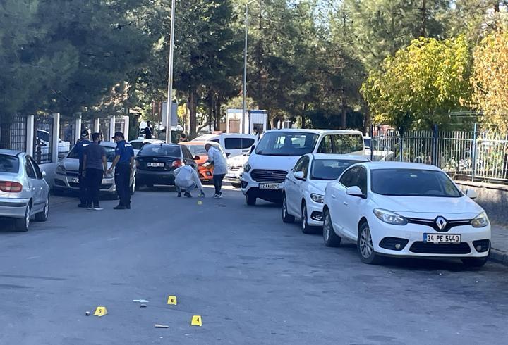 Batman’da lise önünde iki grup arasında silahlı kavga